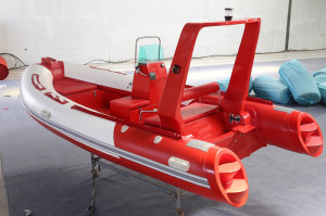 Semi-Rigid Fiberglass Boat, Fishing Boat, Rib470W, Fish Well Canbin 4.8m